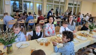 Więcej o: Przedszkolaki na Wielkanocnym Śniadaniu