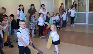 Więcej o: „Mama i tata – najpiękniejsze słowa świata…”
