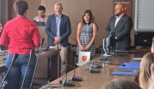 Więcej o: Nagrody Starosty dla uczniów naszej Placówki